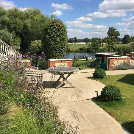 Thames Edge Rooms วอลลิงฟอร์ด ภายนอก รูปภาพ