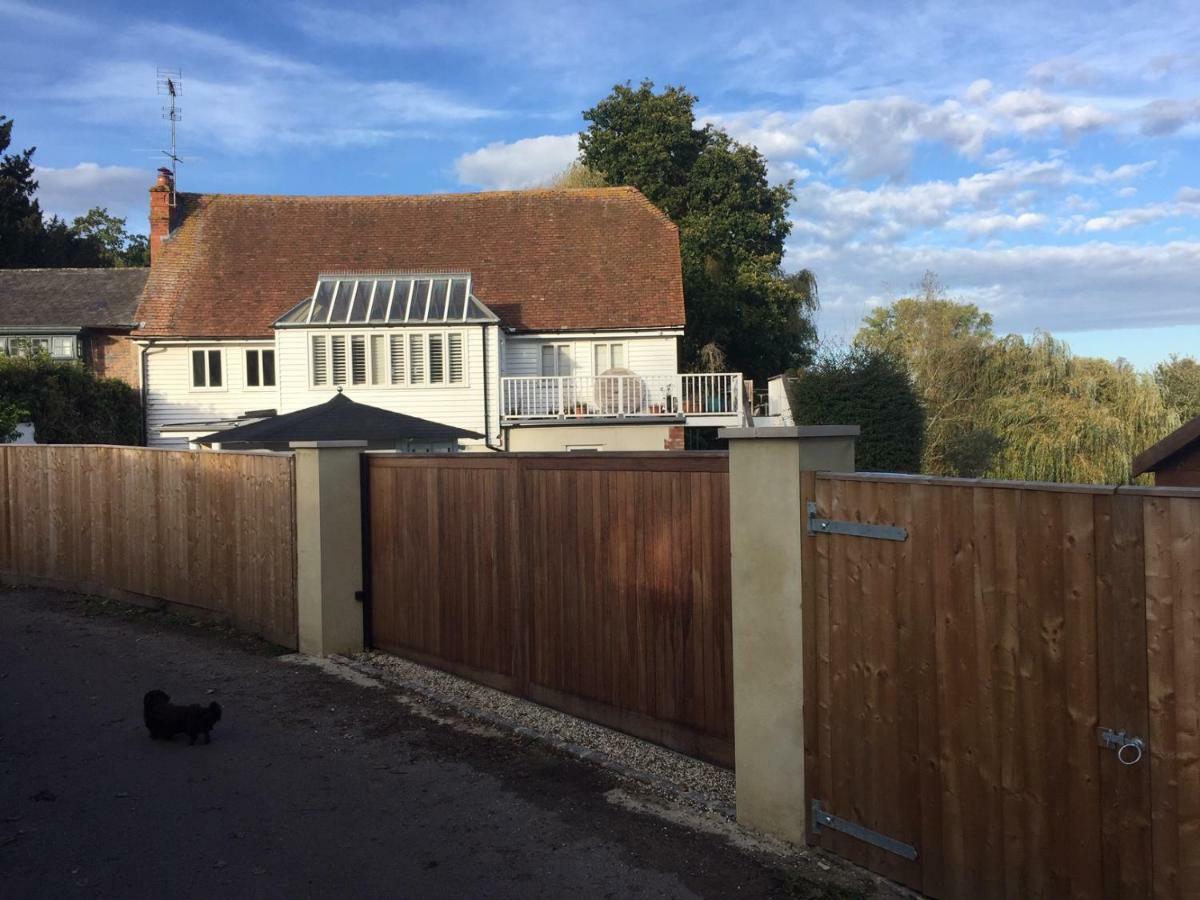 Thames Edge Rooms วอลลิงฟอร์ด ภายนอก รูปภาพ